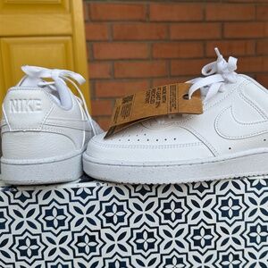 Brand new Icy White Nike sneakers size 7.5